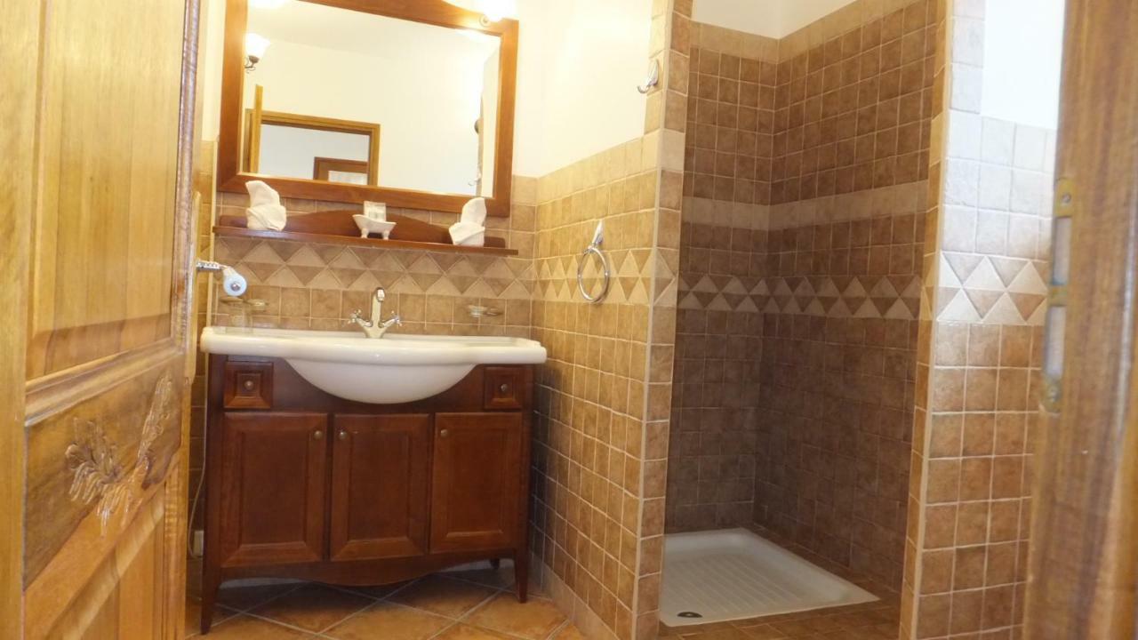 Les Chambres De L'Hote Antique Pietra Longa Salvini Екстер'єр фото