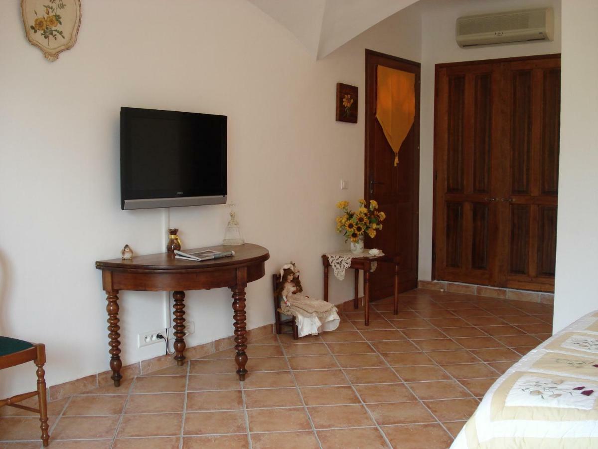 Les Chambres De L'Hote Antique Pietra Longa Salvini Екстер'єр фото